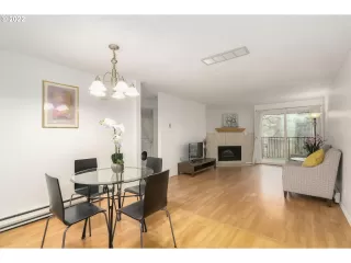 Photo #2: 22231327 Listing