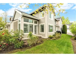 Photo #4: 22231716 Listing