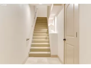 Photo #4: 22232285 Listing