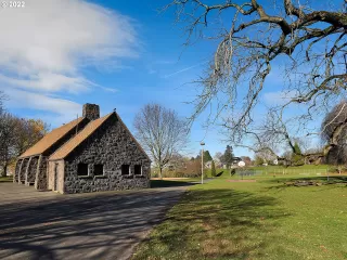 Photo #2: 22232412 Listing