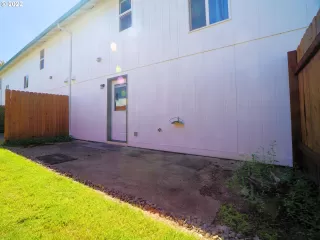 Photo #2: 22232423 Listing