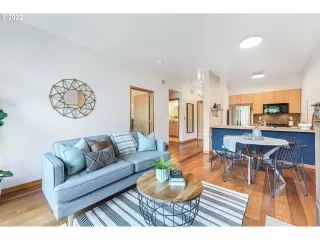 Photo #3: 22232776 Listing 