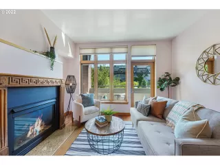 Photo #5: 22232776 Listing 