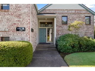 Photo #2: 22233447 Listing