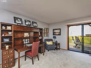 Photo #5: 22233520 Listing