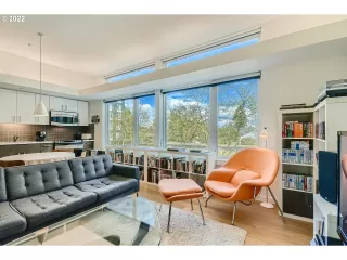 Photo #2: 22235794 Listing