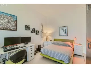 Photo #5: 22235794 Listing