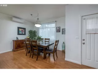 Photo #4: 22236656 Listing