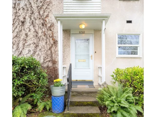 MLS: 22236796 Condo For Sale