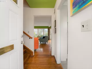 Photo #1: 22236796 Listing