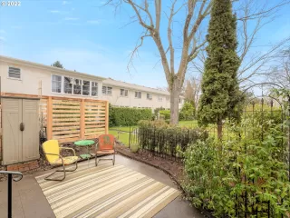 Photo #2: 22236796 Listing