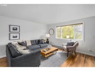 Photo #4: 22237090 Listing 