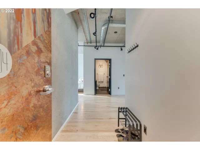 MLS: 22237252 Condo For Sale