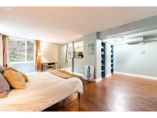 Photo #5: 22237410 Listing 