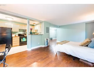 Photo #6: 22237410 Listing 