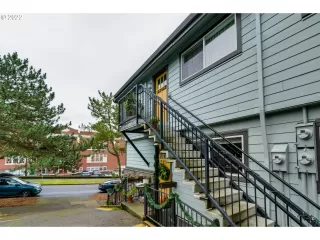 Photo #2: 22237579 Listing