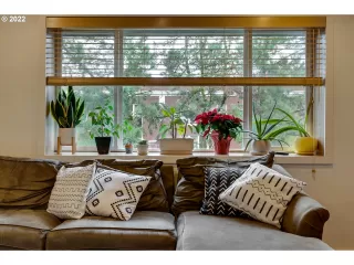 Photo #5: 22237579 Listing