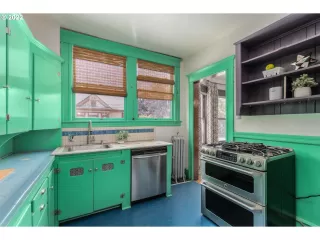 Photo #3: 22238084 Listing