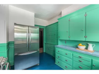 Photo #5: 22238084 Listing