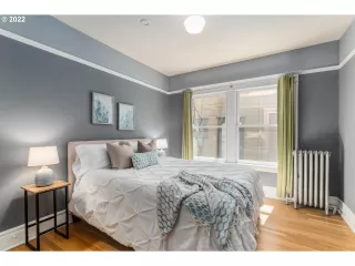 Photo #6: 22238084 Listing