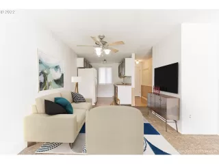 Photo #4: 22238917 Listing