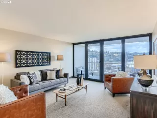 Photo #2: 22239093 Listing 