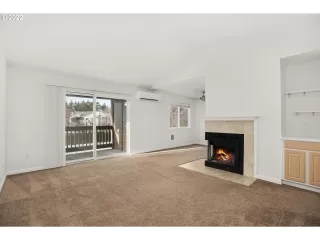 Photo #4: 22239502 Listing