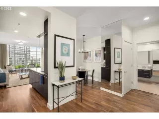 Photo #4: 22241650 Listing