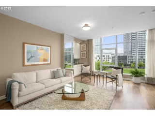 Photo #5: 22241650 Listing