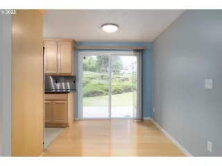 Photo #3: 22243094 Listing