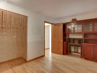 Photo #2: 22243436 Listing 