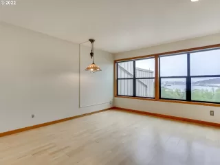 Photo #4: 22243436 Listing 