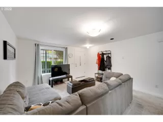 Photo #3: 22243558 Listing 