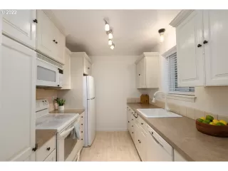 Photo #1: 22243640 Listing 