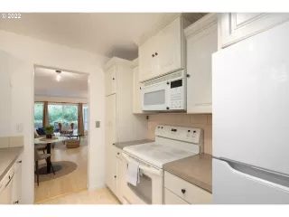 Photo #3: 22243640 Listing 