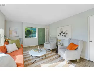 Photo #5: 22244812 Listing