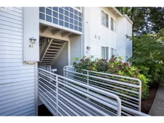 Photo #2: 22246045 Listing