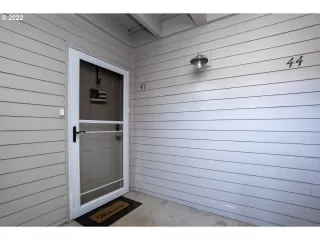 Photo #3: 22246045 Listing