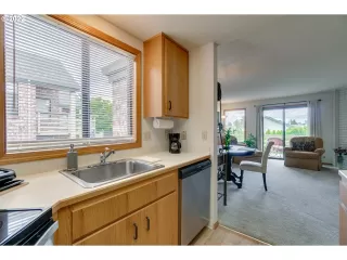 Photo #3: 22246146 Listing