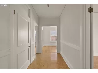 Photo #4: 22246322 Listing