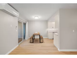 Photo #6: 22246327 Listing 