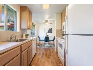 Photo #6: 22246626 Listing 