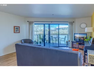 Photo #2: 22248813 Listing