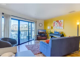 Photo #3: 22248813 Listing