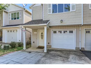 Photo #3: 222496530 Listing