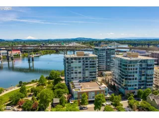 Photo #1: 22250672 Listing