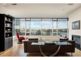 Photo #2: 22250672 Listing