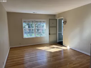 Photo #3: 22251182 Listing