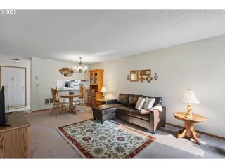 Photo #6: 22252046 Listing 