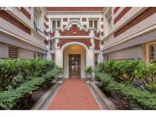 Photo #1: 22252107 Listing